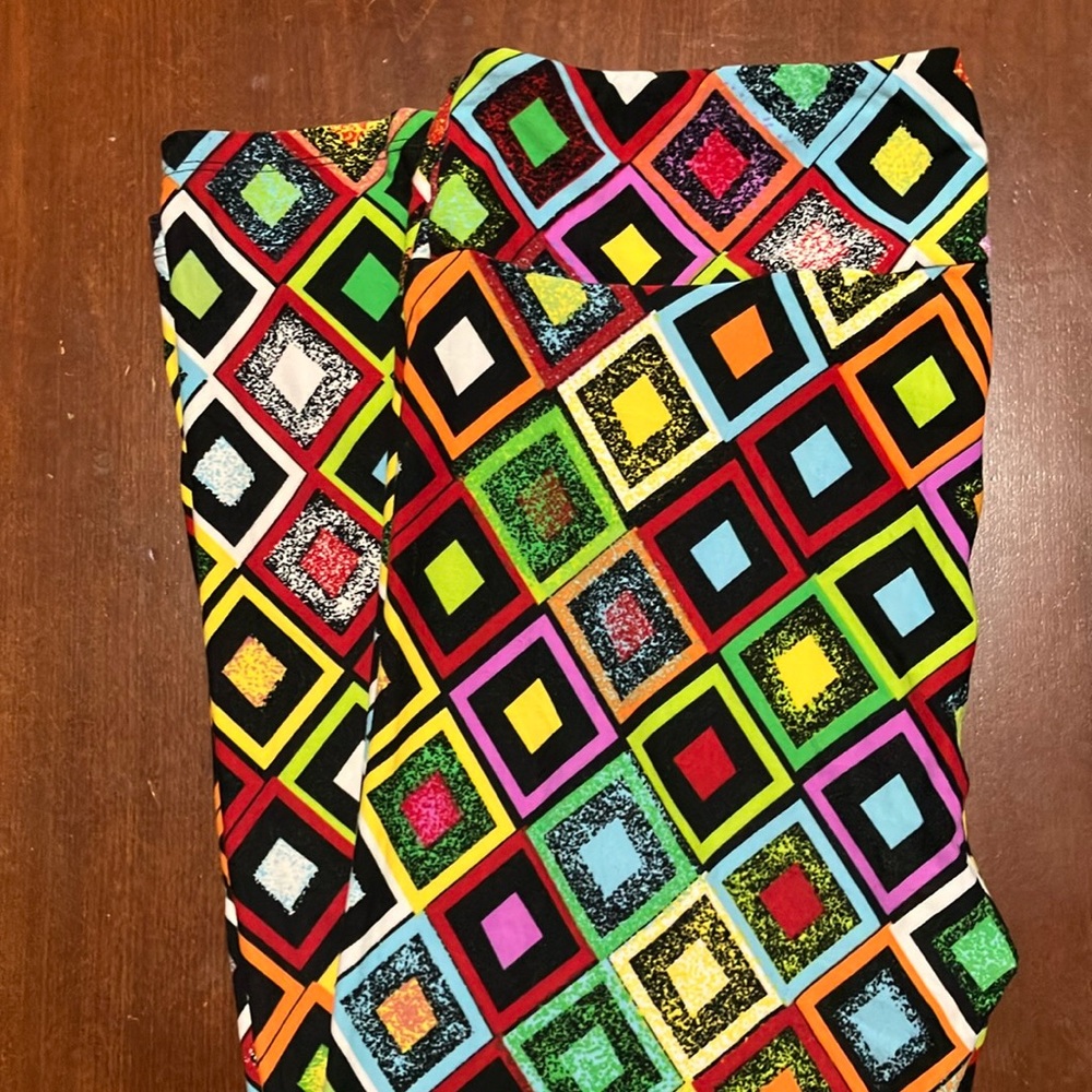 LuLaRoe TC Leggings C23